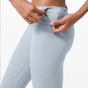 Lululemon Align Leggings 25” in Color Chambray